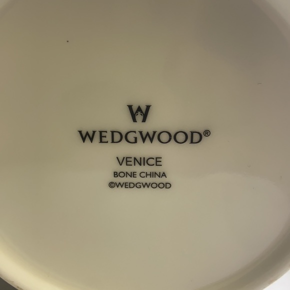 WEDGWOOD Venice Bone China trinket dish canister - Picture 4 of 5